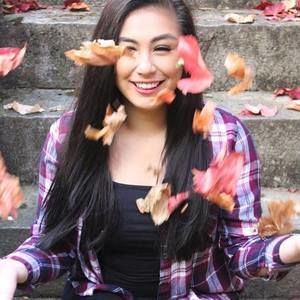 Meet your Posher, Naomi